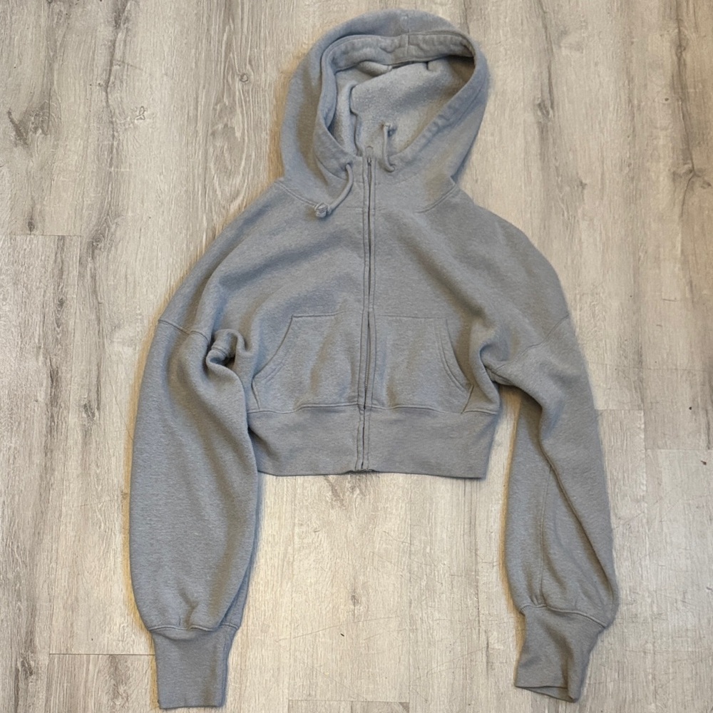 Wild Fable Heather Gray Cropped Hoodie